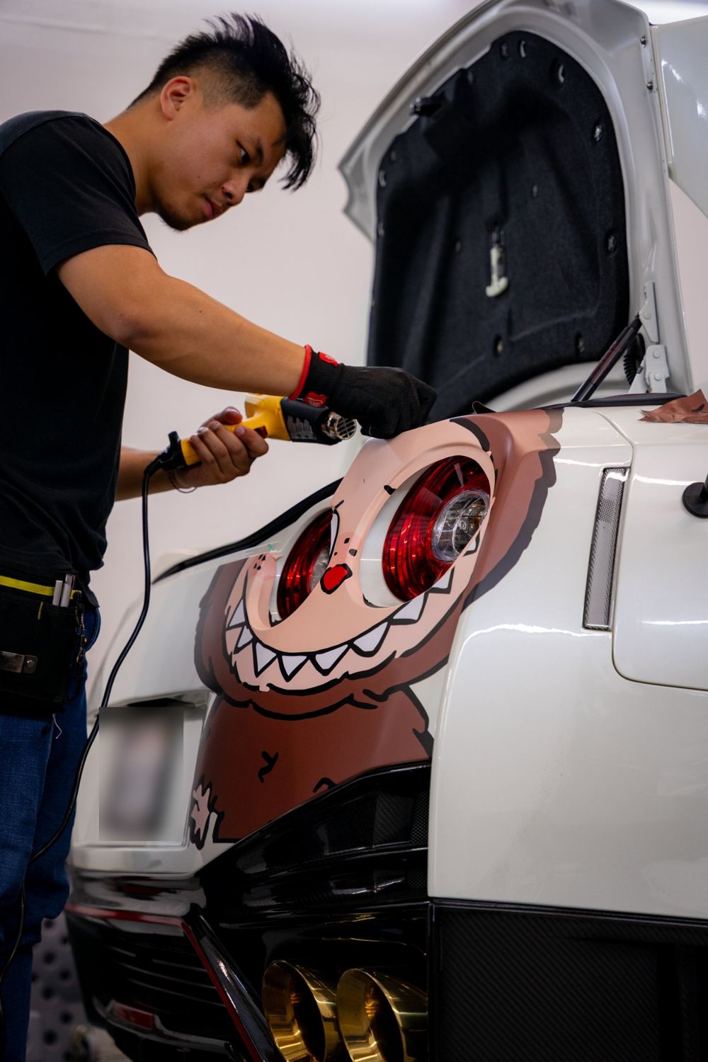 Installing a custom character graphic on a Nissan GT-R R35